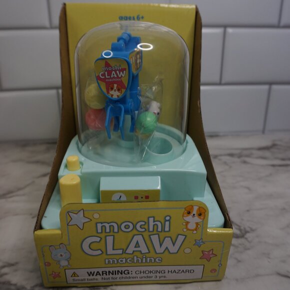 Mochi Mini Claw Machine Game - Picture 6 of 14